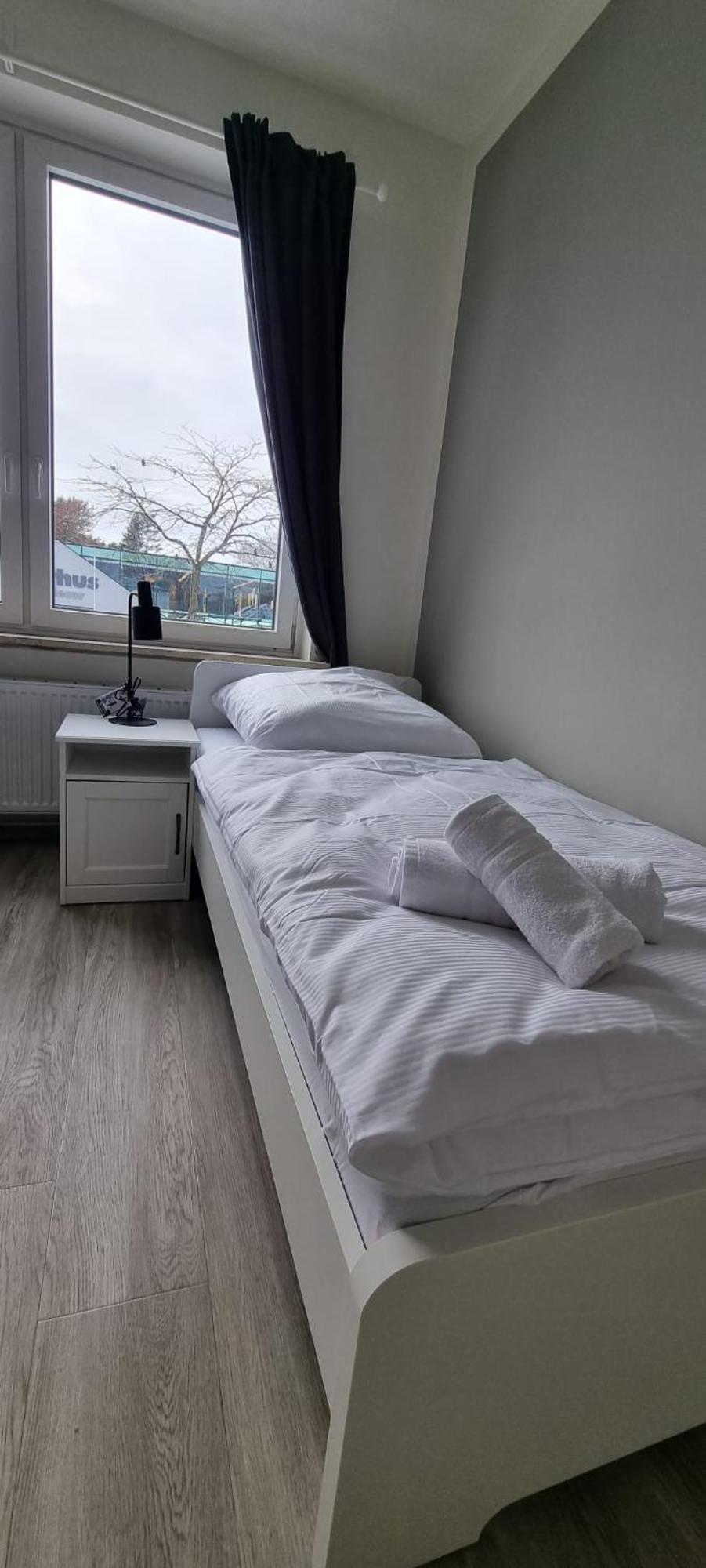 Zweibettzimmer "Grau" In Zentraler Lage Bremen Buitenkant foto